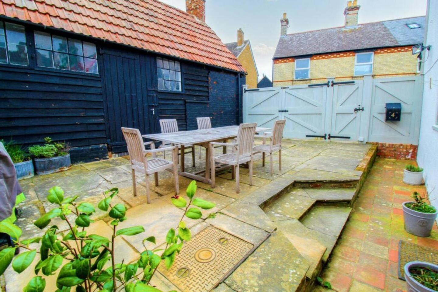 Elegant Oak Beamed House In Pretty Village - Cambridge Homehost Buckden  Εξωτερικό φωτογραφία