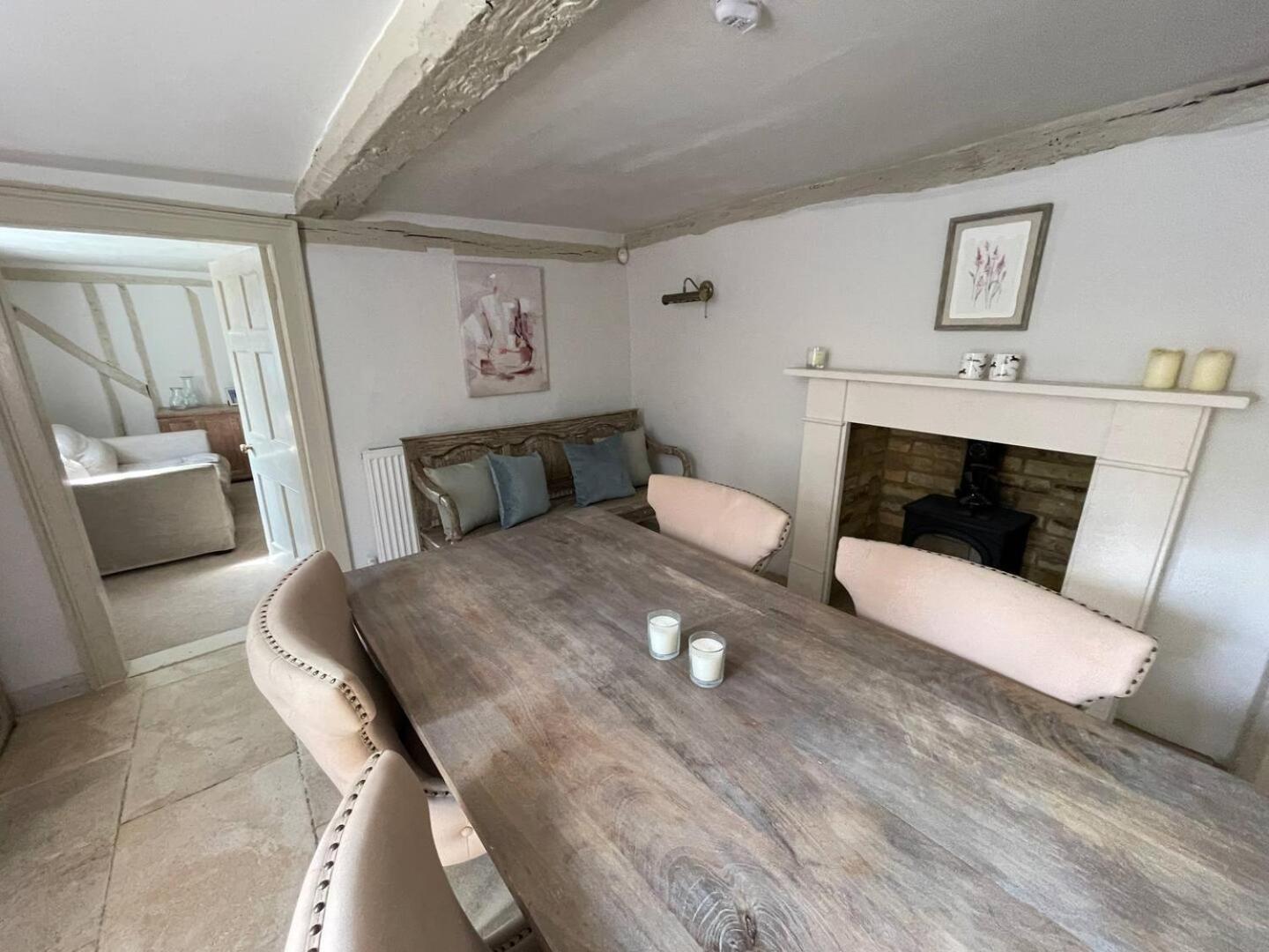 Elegant Oak Beamed House In Pretty Village - Cambridge Homehost Buckden  Εξωτερικό φωτογραφία