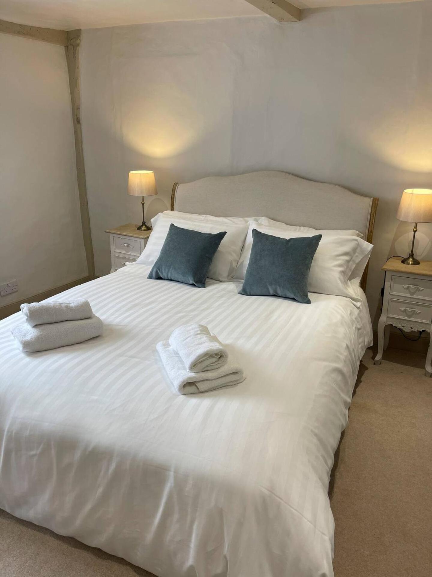 Elegant Oak Beamed House In Pretty Village - Cambridge Homehost Buckden  Εξωτερικό φωτογραφία